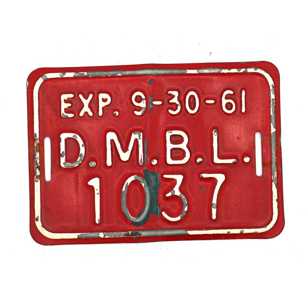 1961 Des Moines Bicycle License Plate - Des Moins Iowa